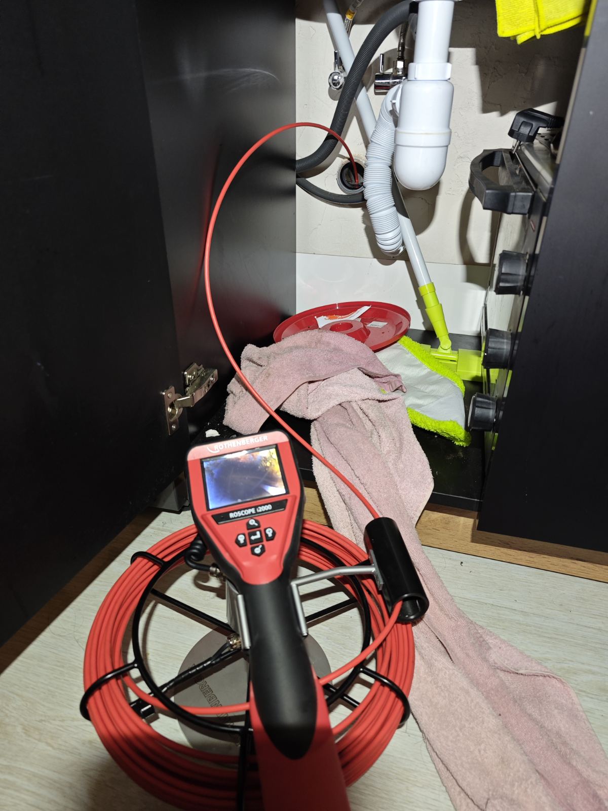 Причина витоку в душовому піддоні